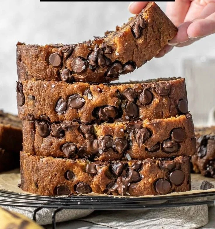 Super Moist Chocolate Chip Banana Bread Recipe