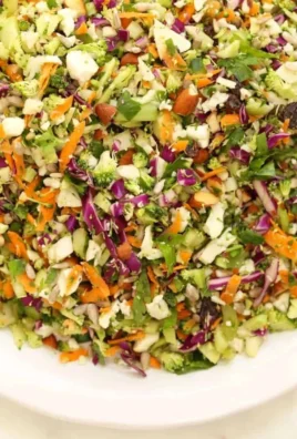 Colorful and fresh Crunchy Detox Salad with various vegetables for a healthy meal.