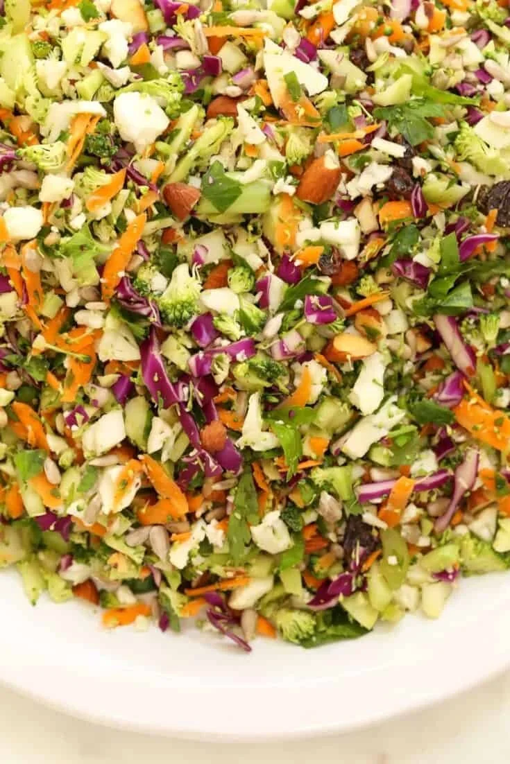 Colorful and fresh Crunchy Detox Salad with various vegetables for a healthy meal.
