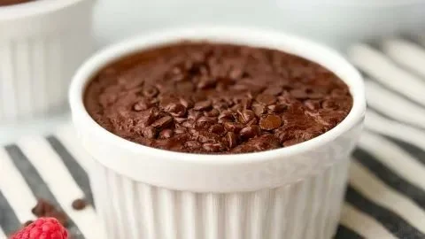 Gooey Chocolate High-Protein Baked Oats with Greek Yogurt