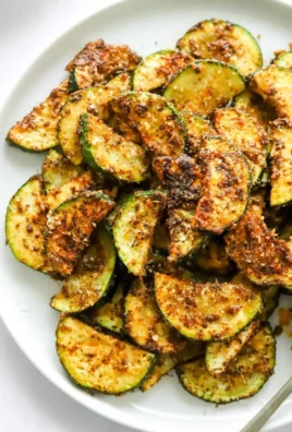 Delicious air fryer zucchini slices, gluten-free and perfectly crispy.